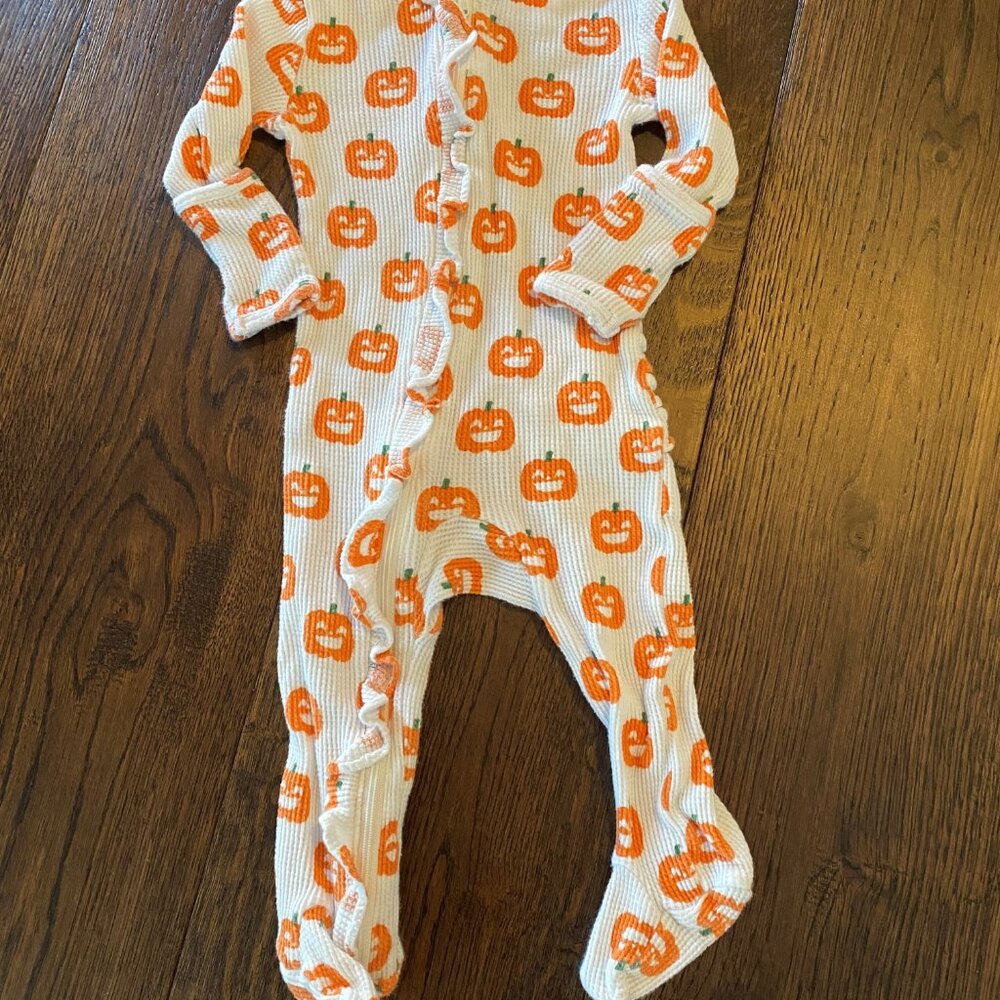 Baby Girls Halloween Bundle _ Please see Description - Picture 3 of 10